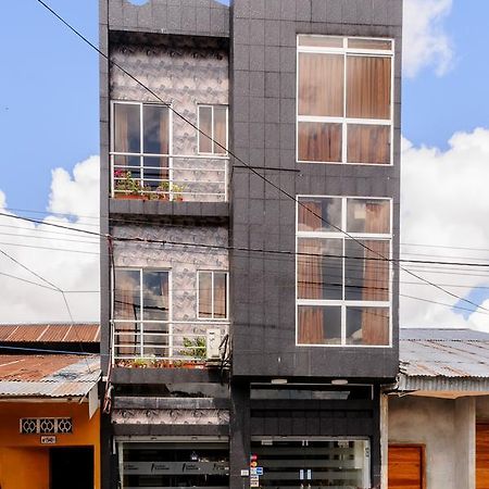 Hotel Confort Amazonico イキトス エクステリア 写真