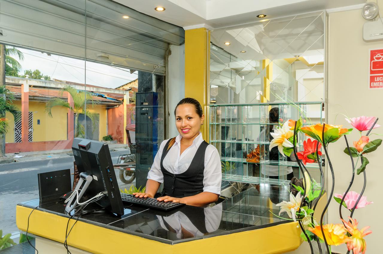 Hotel Confort Amazonico イキトス エクステリア 写真