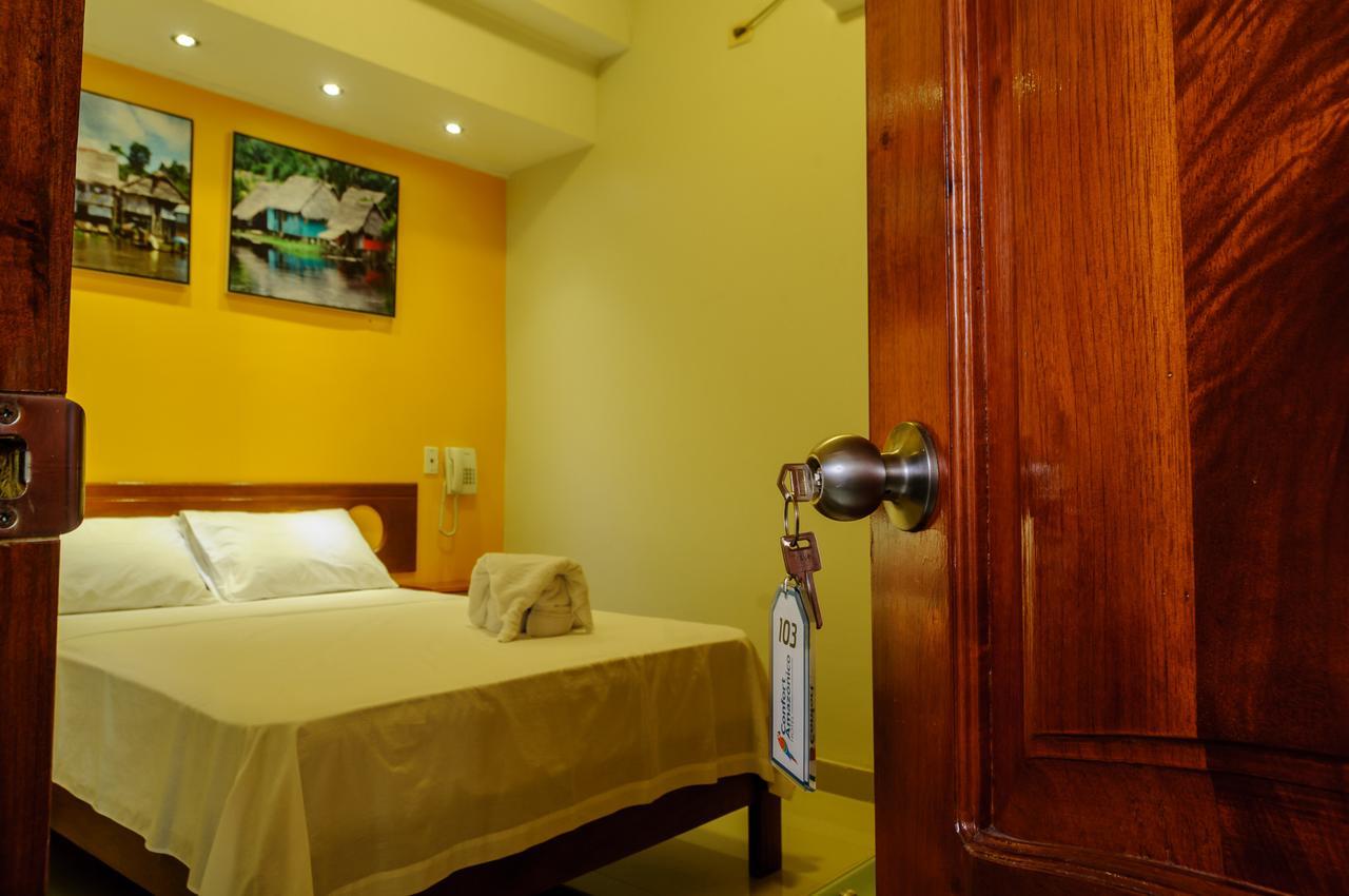 Hotel Confort Amazonico イキトス エクステリア 写真