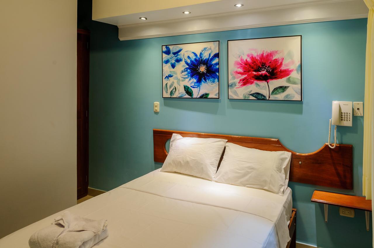 Hotel Confort Amazonico イキトス エクステリア 写真